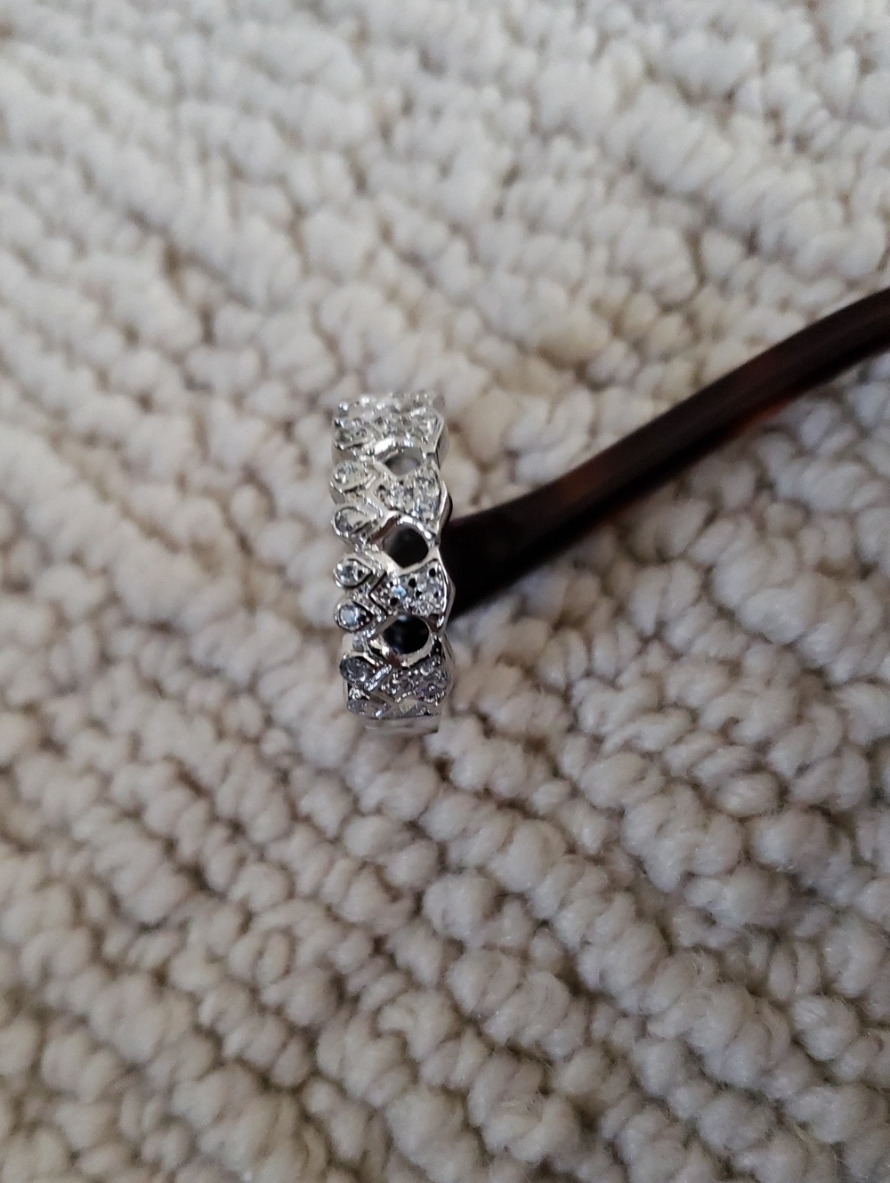 Silver Heart Cutout Ring with Black Accents